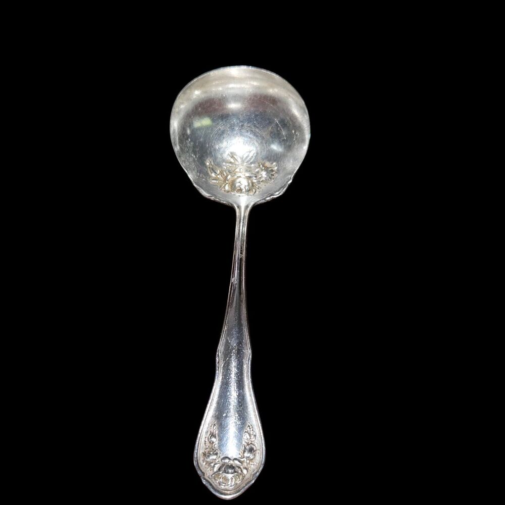 Antique Oneida Gravy Ladle Bridal Rose Silver Plated 6 ¾" No Monogram Community